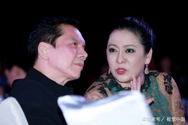 向华强的江湖传闻还要从父亲向前说起